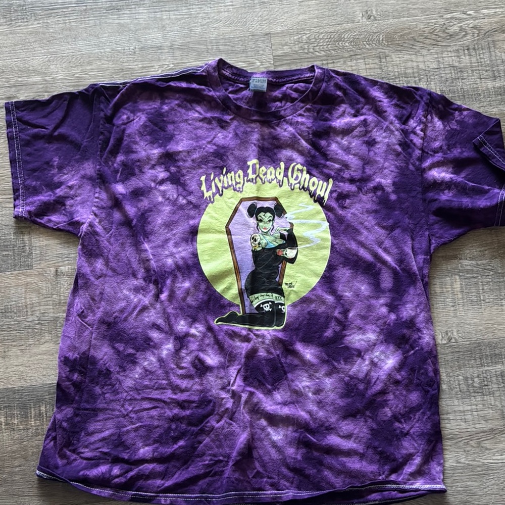 Purple Graphic Tee - Short Sleeve